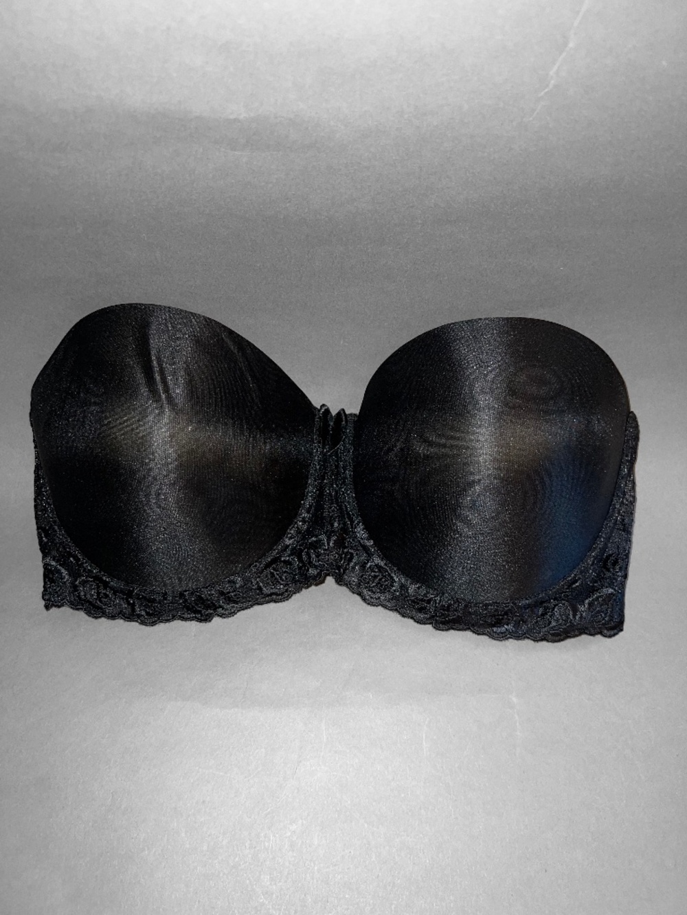 Black Strapless Bra